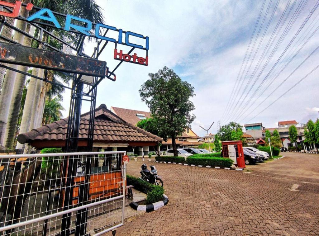 D'Arcici Hotel Plumpang Giacarta Esterno foto