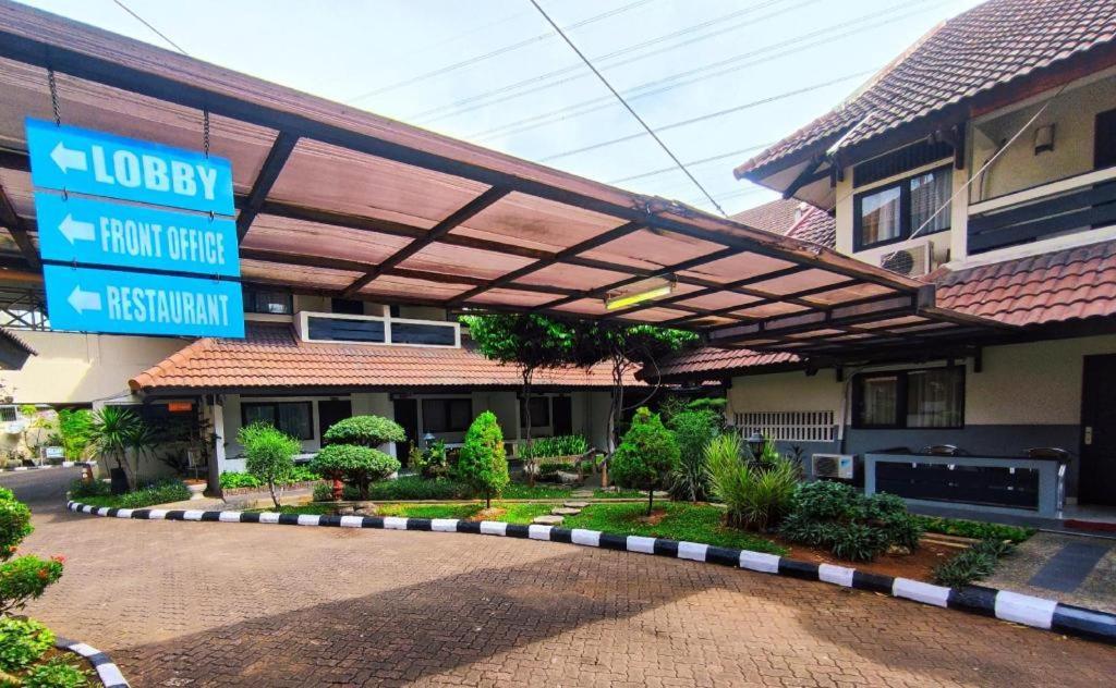 D'Arcici Hotel Plumpang Giacarta Esterno foto