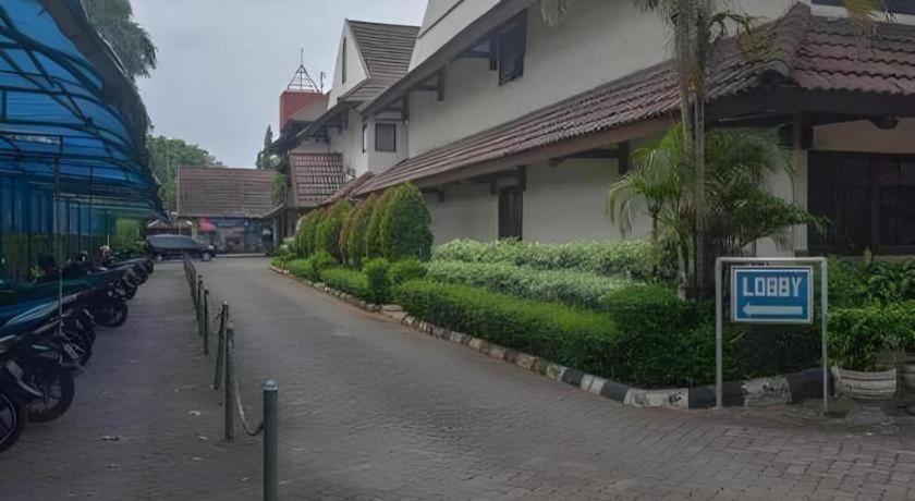 D'Arcici Hotel Plumpang Giacarta Esterno foto