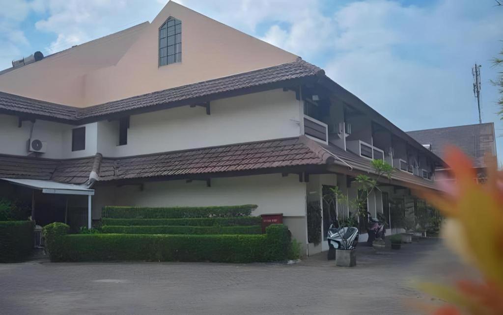 D'Arcici Hotel Plumpang Giacarta Esterno foto
