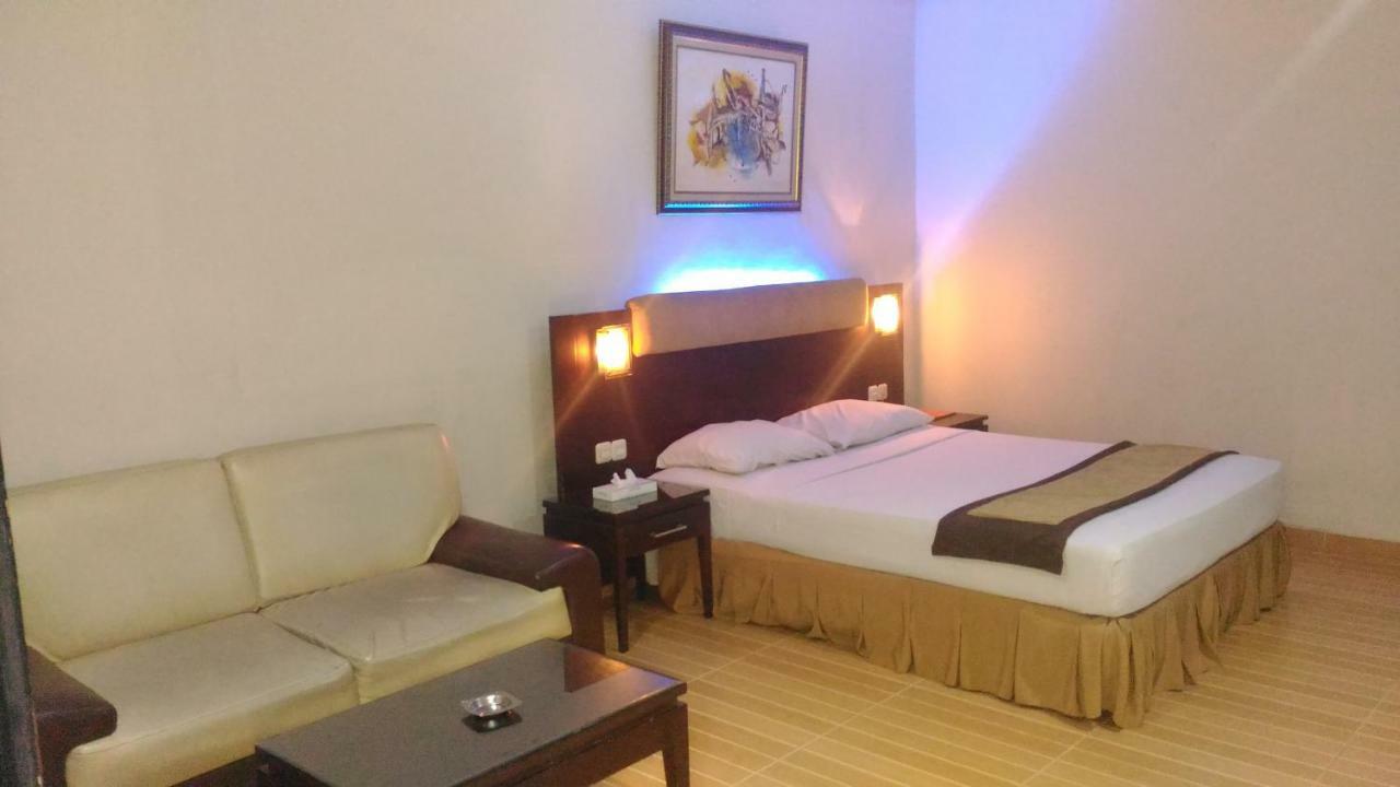 D'Arcici Hotel Plumpang Giacarta Esterno foto